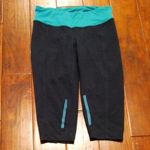 Jockey Cropped Yoga Pants